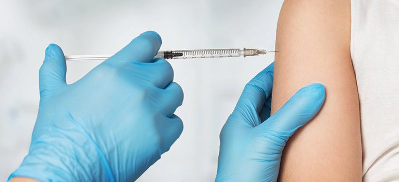 Vaccin universel contre la grippe - administration d'un vaccin